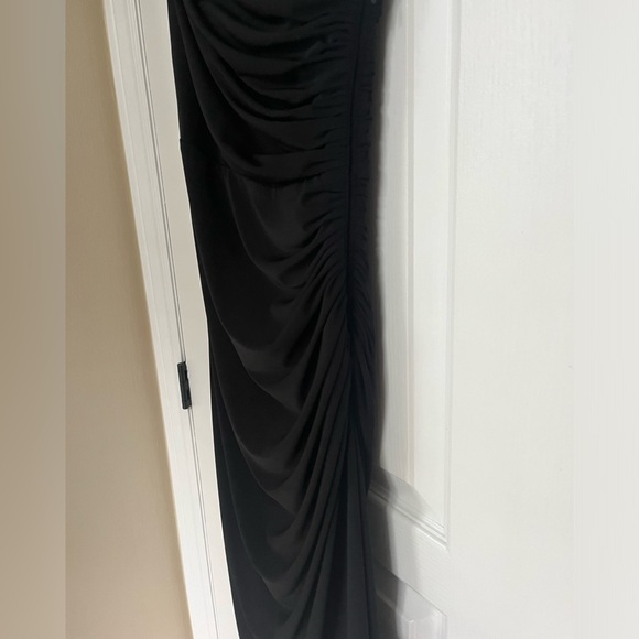 Le Chateau one shoulder midi dress-black-size small US, all over ruching - Picture 10 of 10
